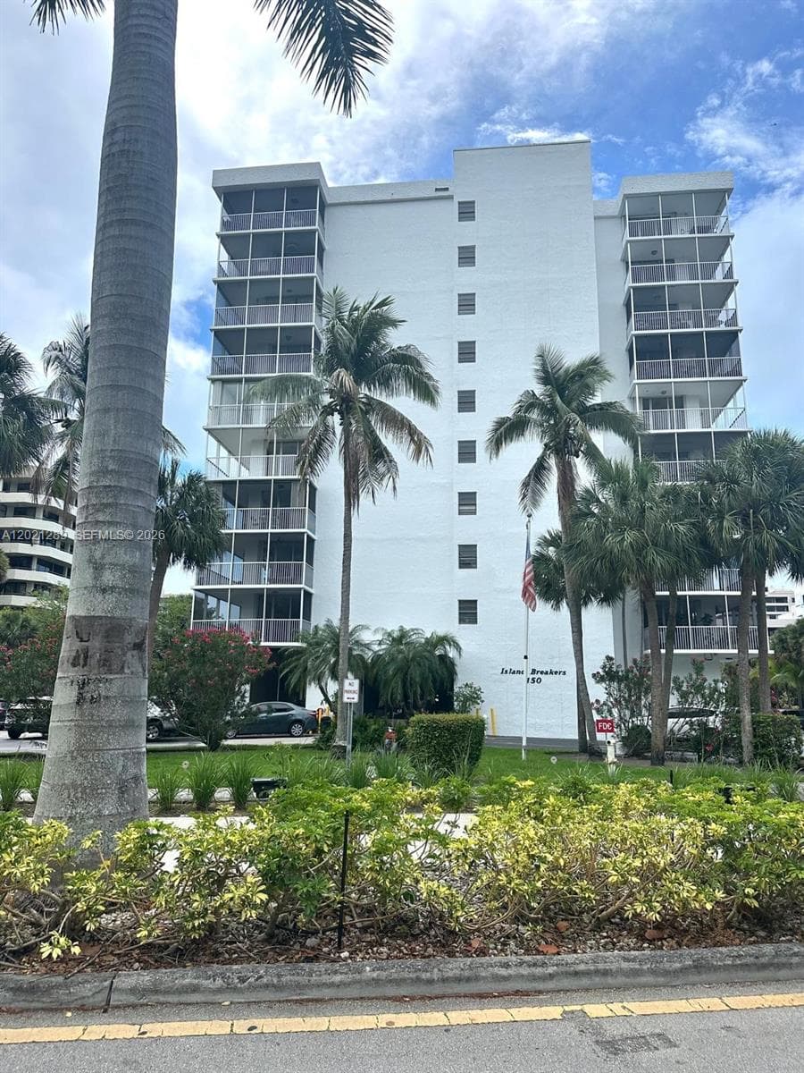 Condominium at 150 Ocean Lane Dr # 2A, Key Biscayne FL 33149