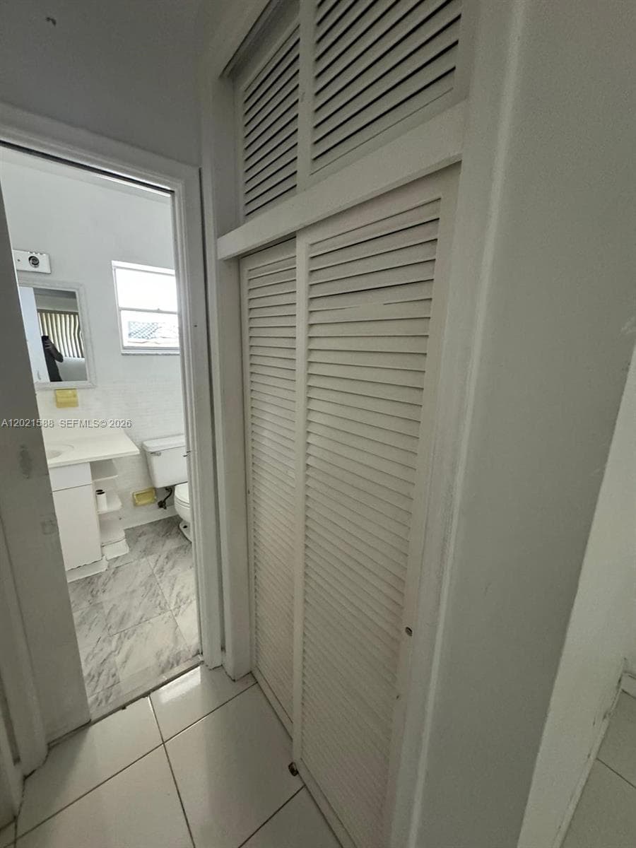 Condominium at 20201 NE 29th Ct # D329, Aventura FL 33180