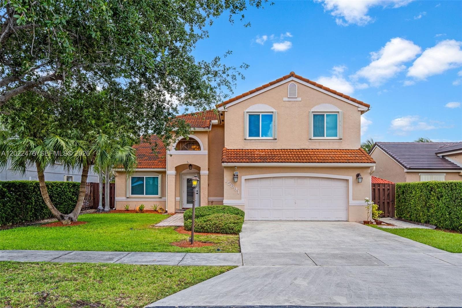 Single Family Residence at 15891 SW 84th St, Miami FL 33193