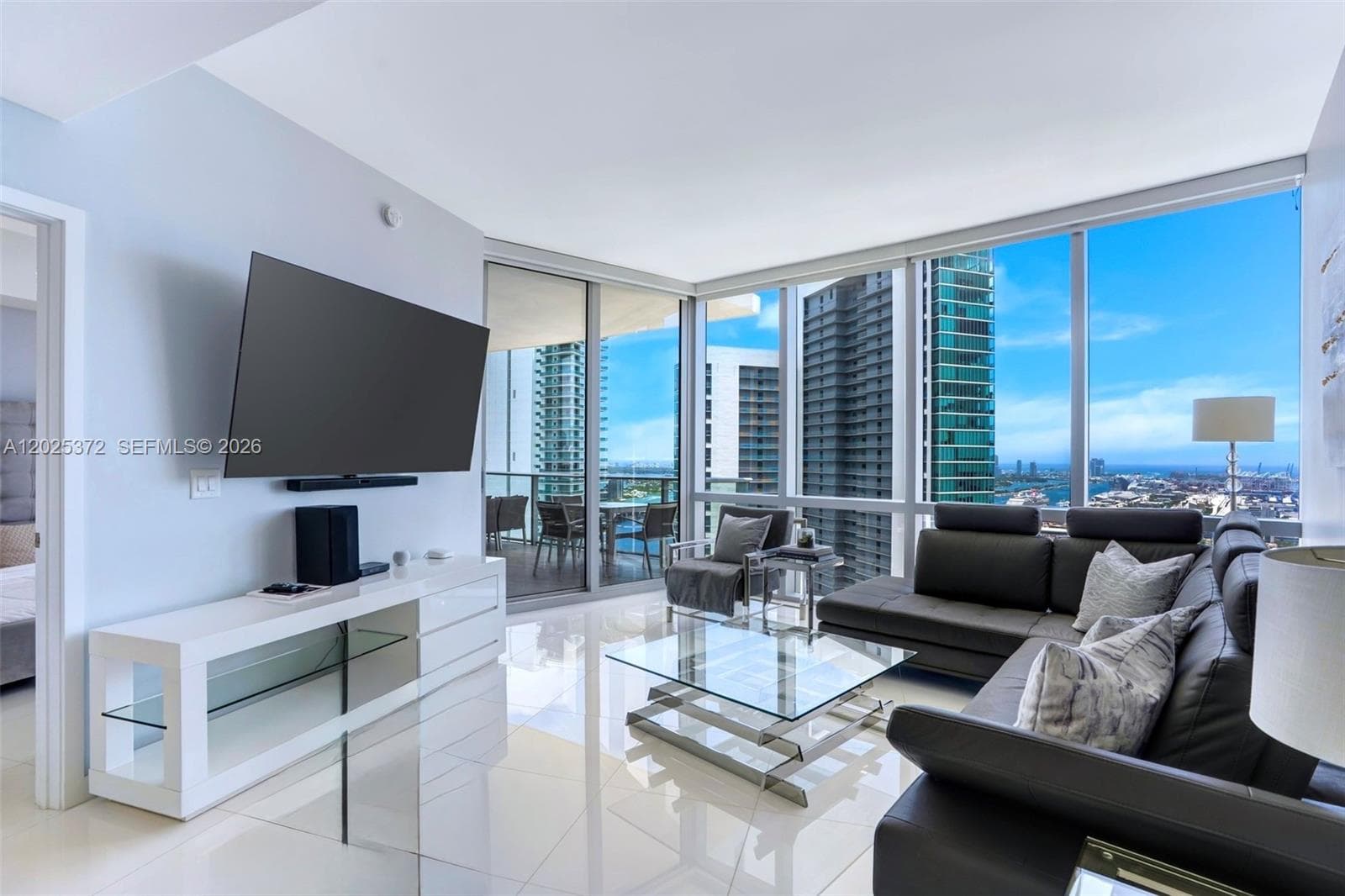 Condominium at 851 NE 1st Ave # 3909, Miami FL 33132