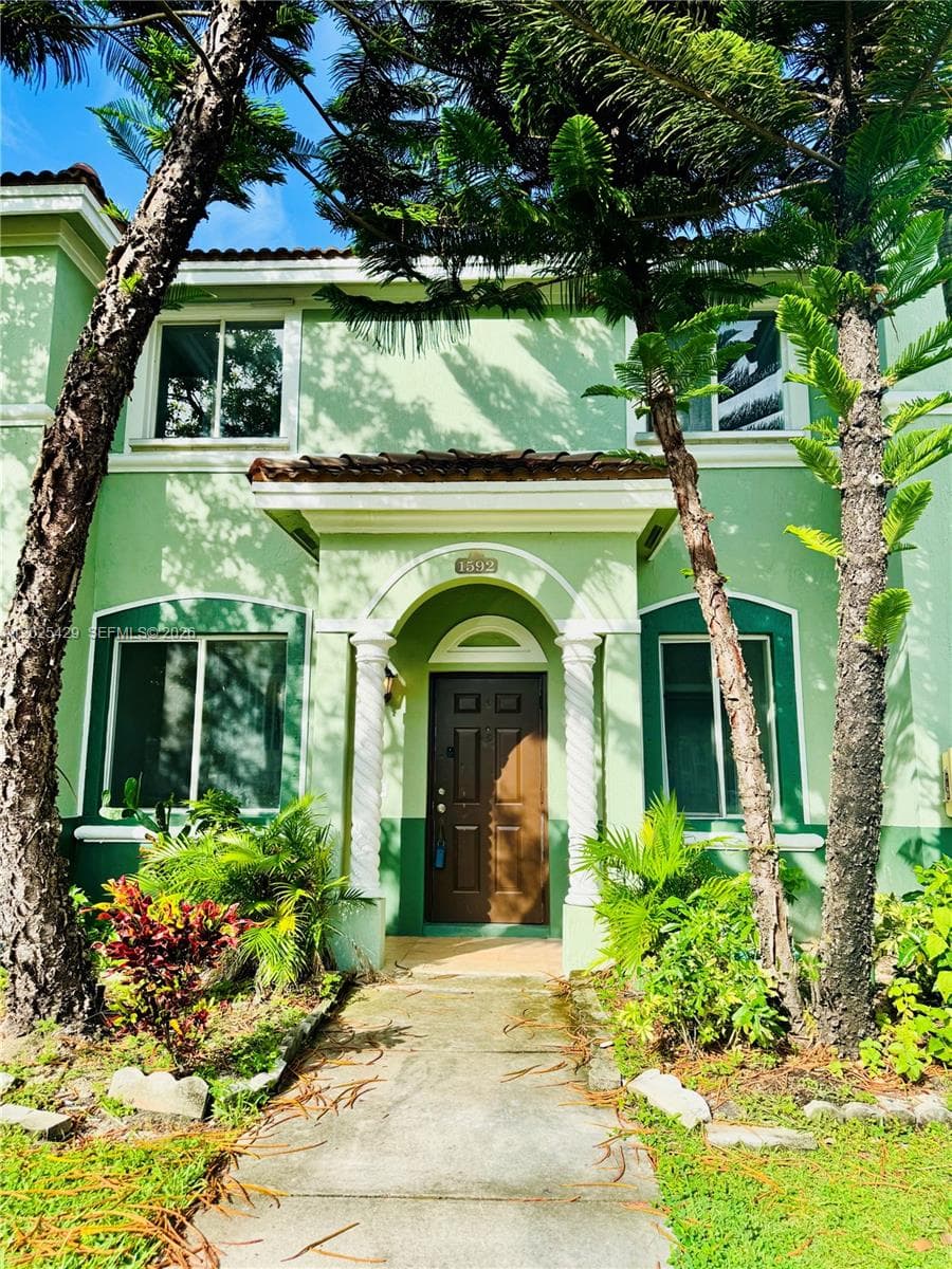 Townhouse at 1592 SE 27th Ct # 175, Homestead FL 33035