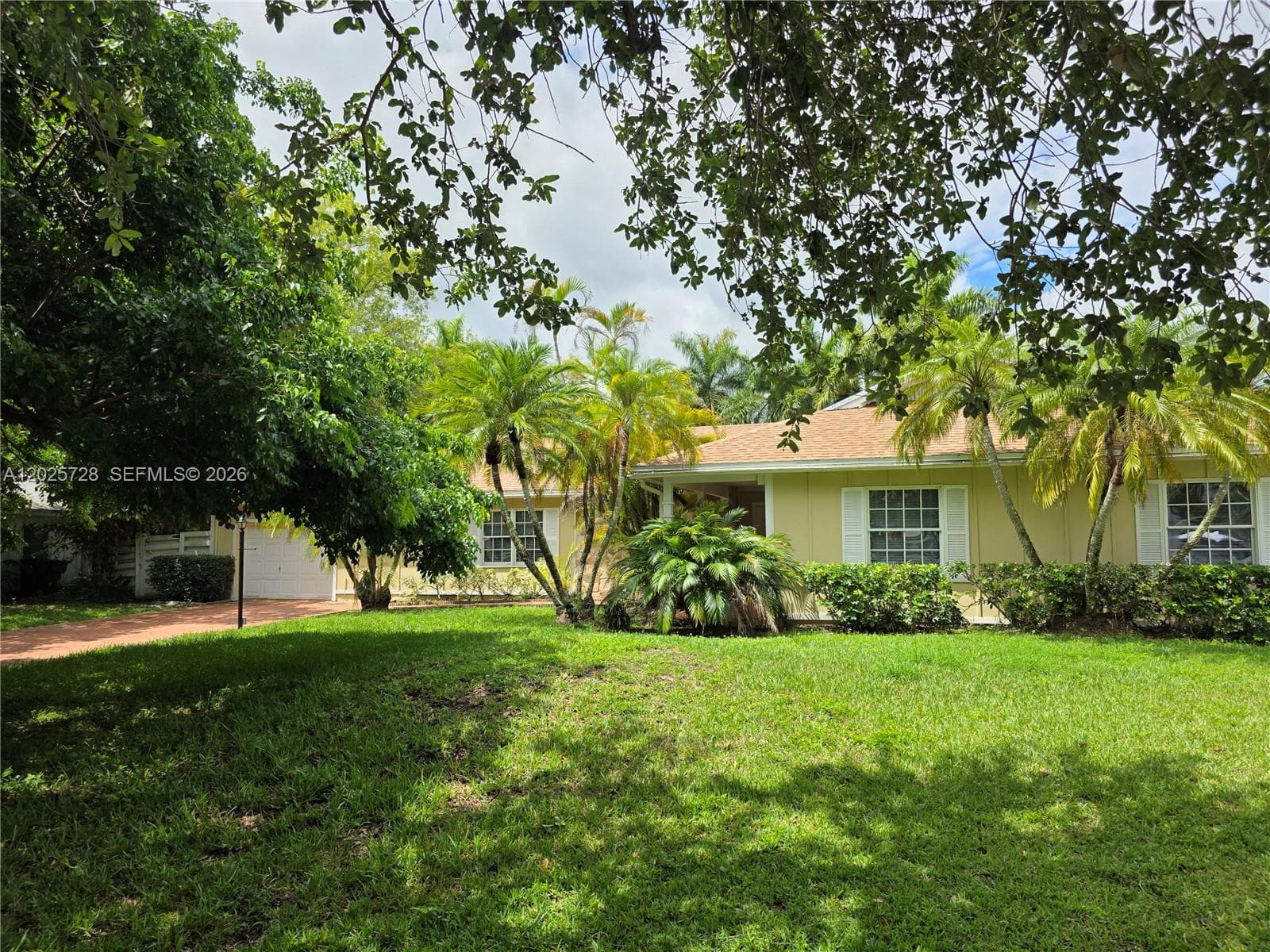Single Family Residence at 14630 SW 148th Ct, Miami FL 33196
