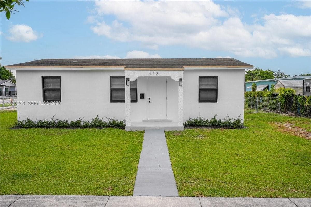 Single Family Residence at 813 NW 6th Ave, Florida City FL 33034
