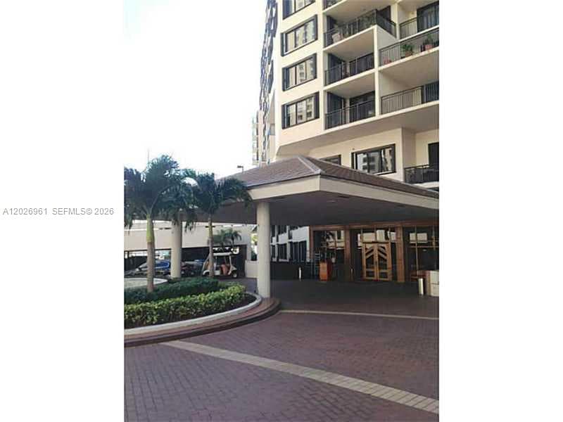 Condominium at 540 Brickell Key Dr # 410, Miami FL 33131