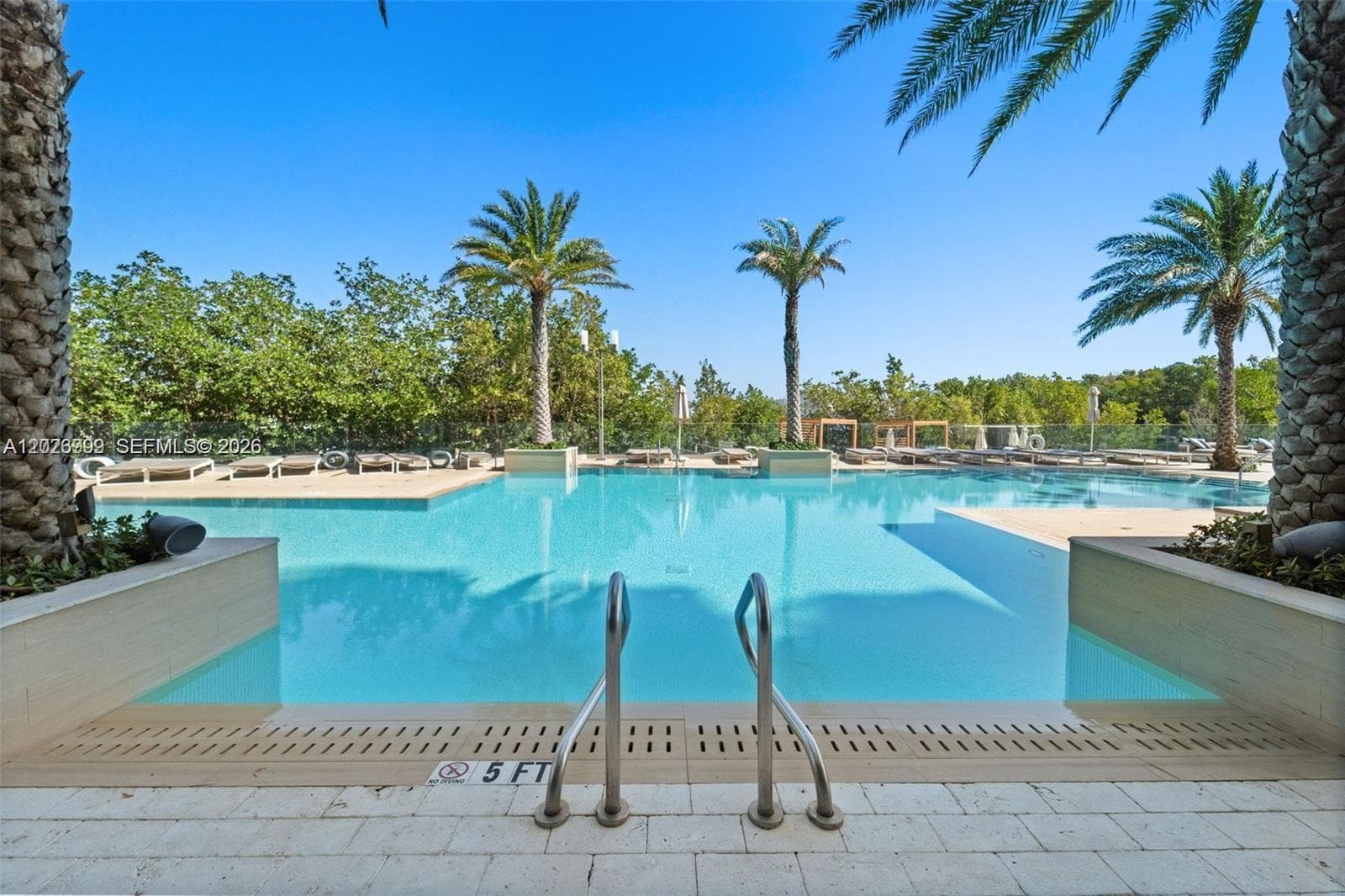 Condominium at 16385 Biscayne Blvd # 1019, North Miami Beach FL 33160