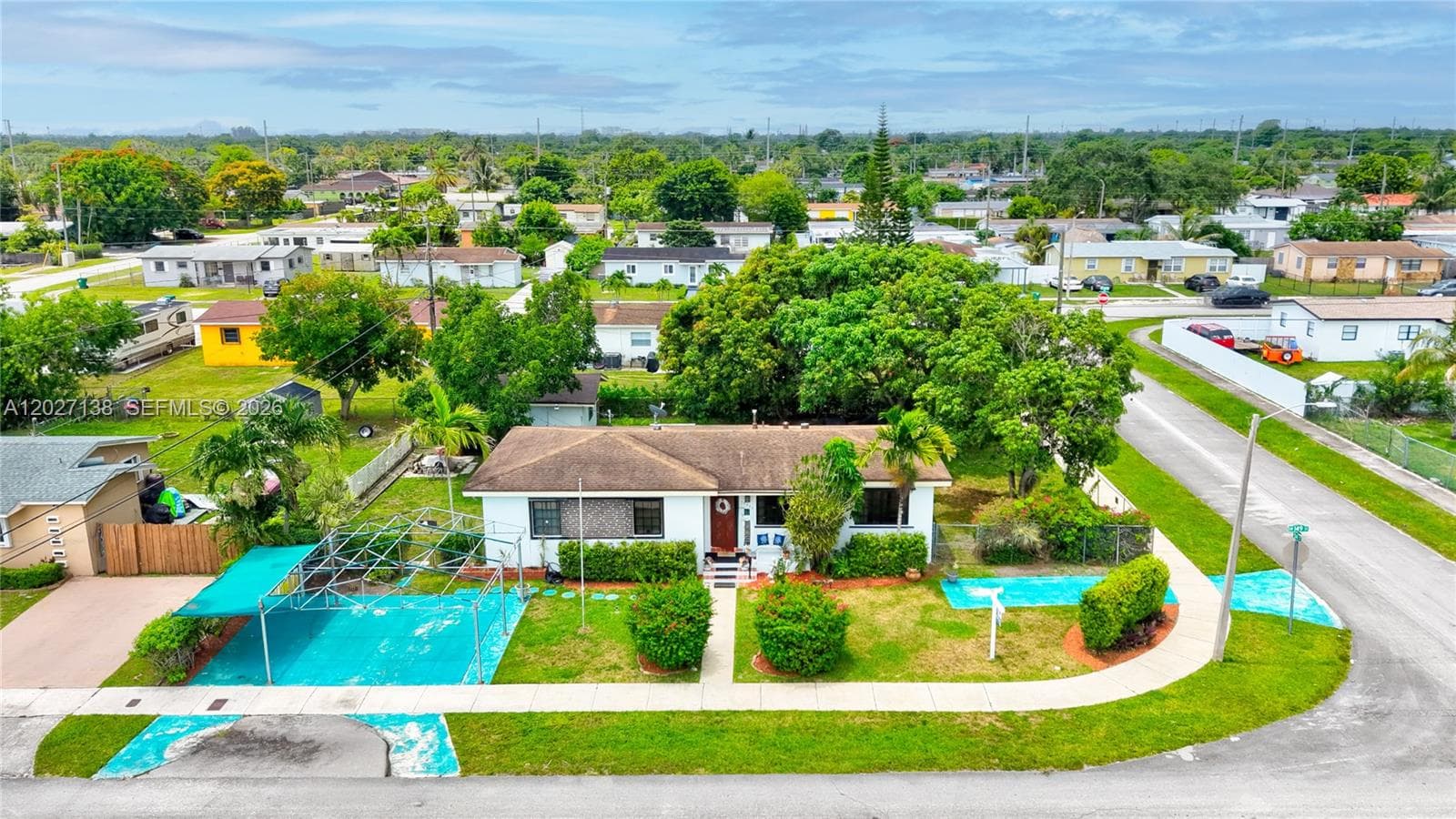 Single Family Residence at 10420 SW 149th St, Miami FL 33176