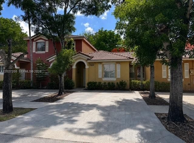 Villa at 160 SW 16th Ave, Homestead FL 33030