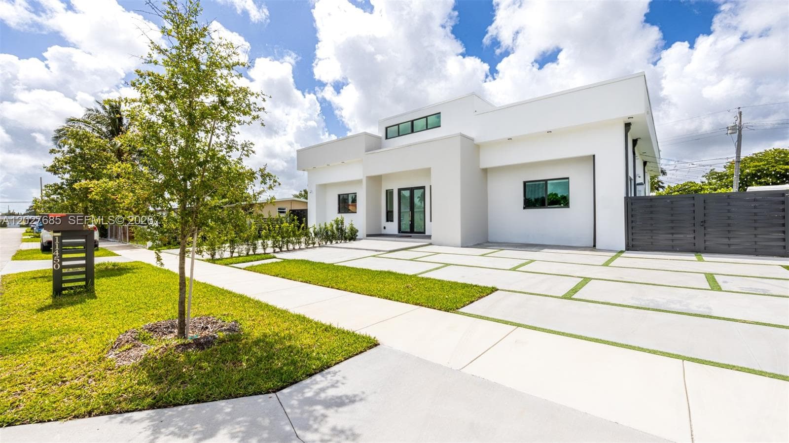 Single Family Residence at 11450 SW 59th Ter, Miami FL 33173