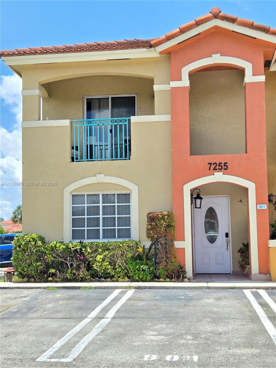 Townhouse at 7255 NW 173rd Dr # 8, Hialeah FL 33015