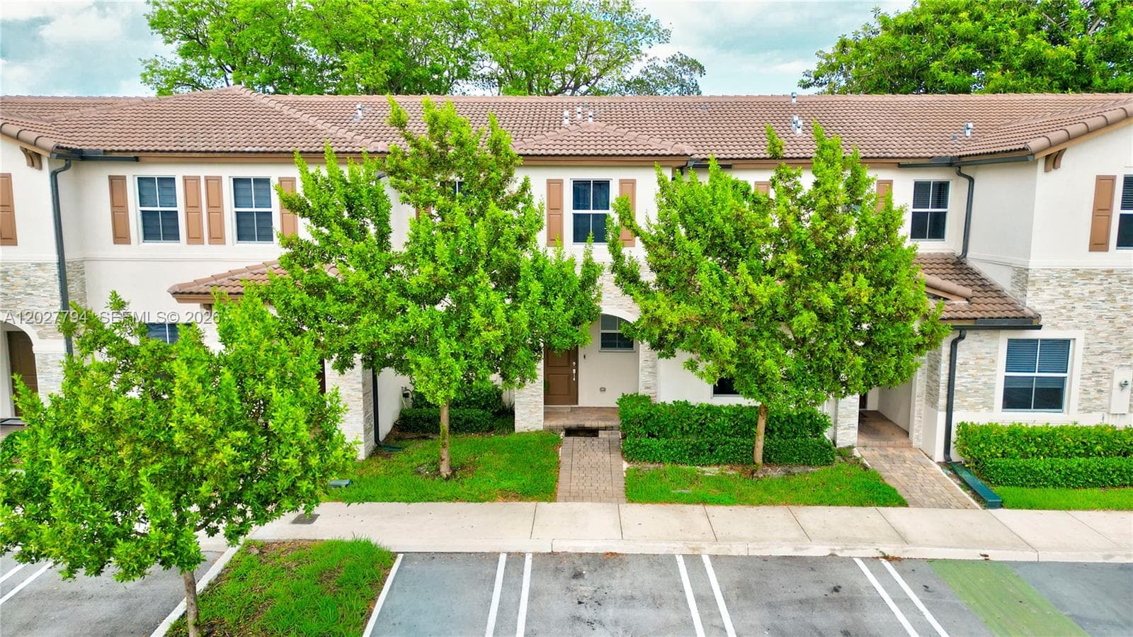Townhouse at Miami, FL, 33167