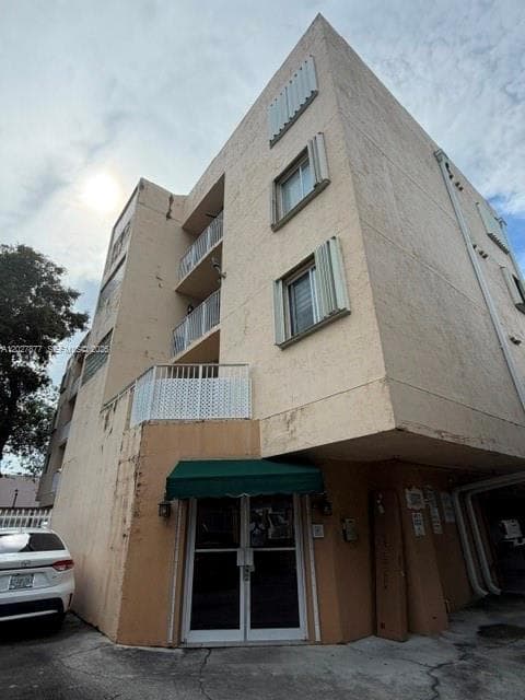 Condominium at 814 NW 36th Ave # 208, Miami FL 33125