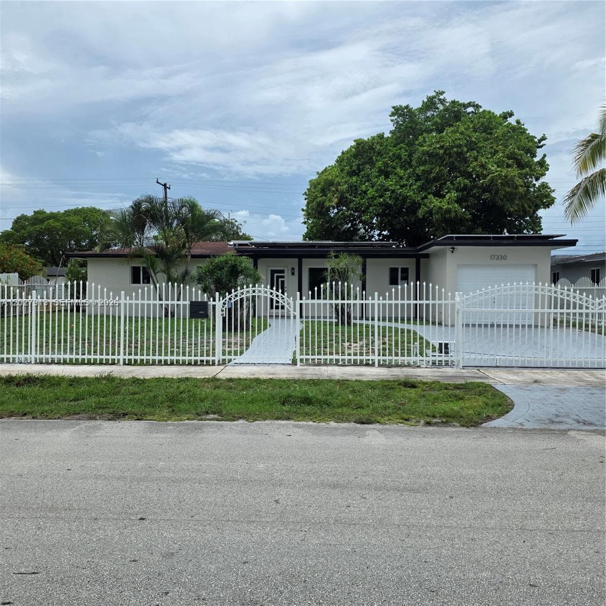 Single Family Residence at 17330 NW 46th Ave, Miami Gardens FL 33055