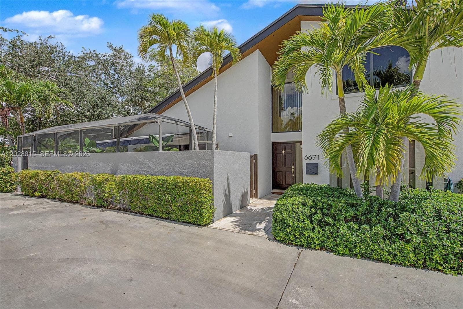 Condominium at 6671 SW 70th Ter # 20, South Miami FL 33143