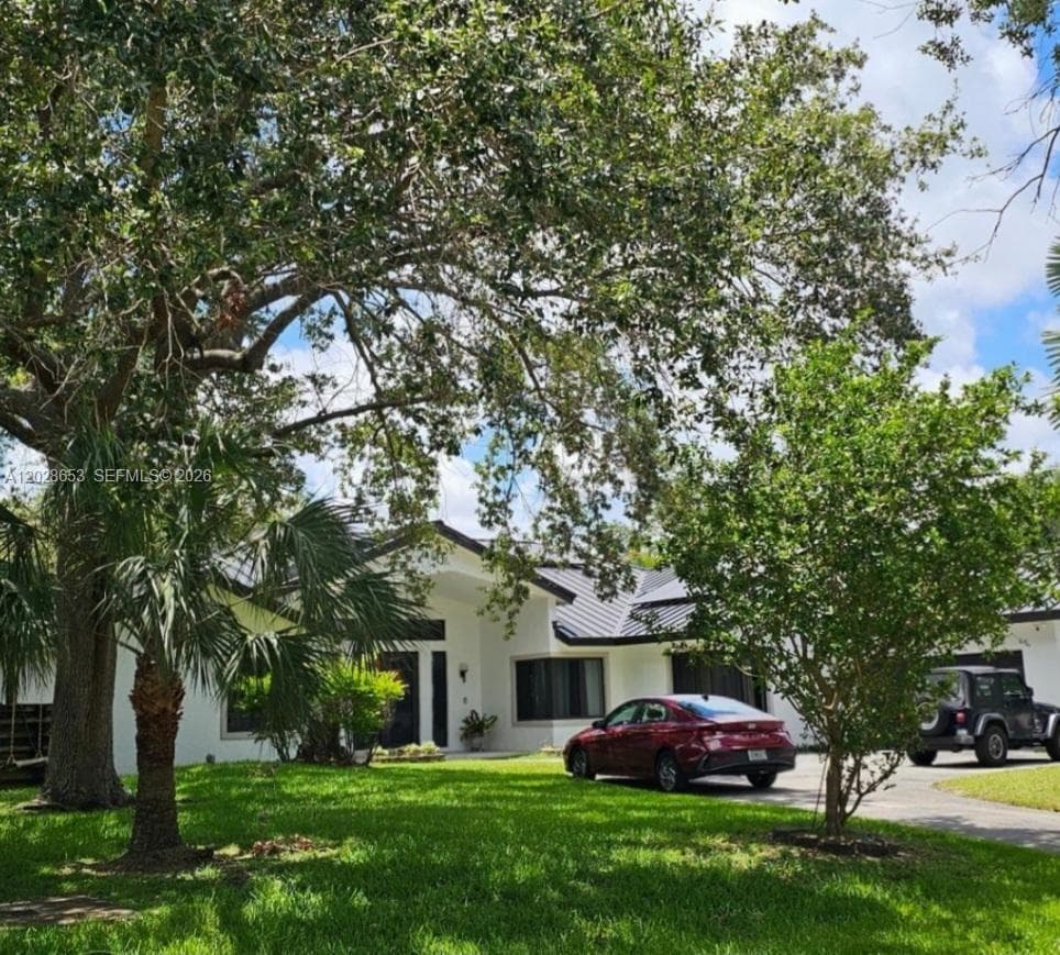 Single Family Residence at 13324 SW 106th Ave, Miami FL 33176