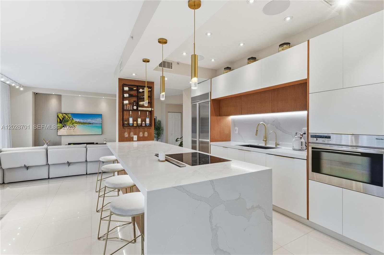 Condominium at 3500 Mystic Pointe Dr # 104, Aventura FL 33180