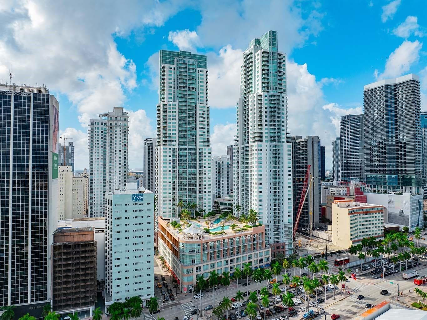 Condominium at 253 NE 2nd Street # 3208, Miami FL 33132
