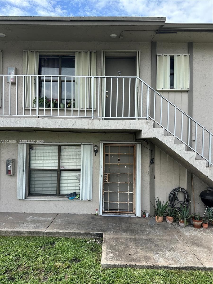 Condominium at 15360 SW 72 ST # 21, Miami FL 33193