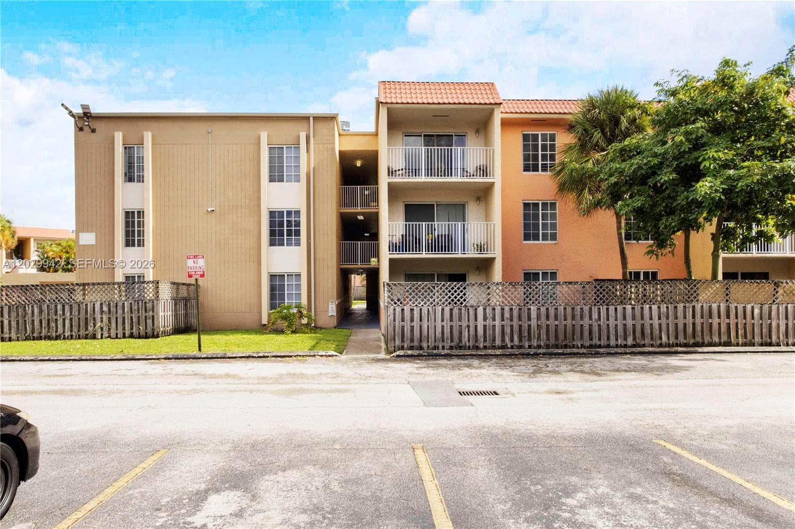 Condominium at 5201 Geneva Way # 211, Doral FL 33166