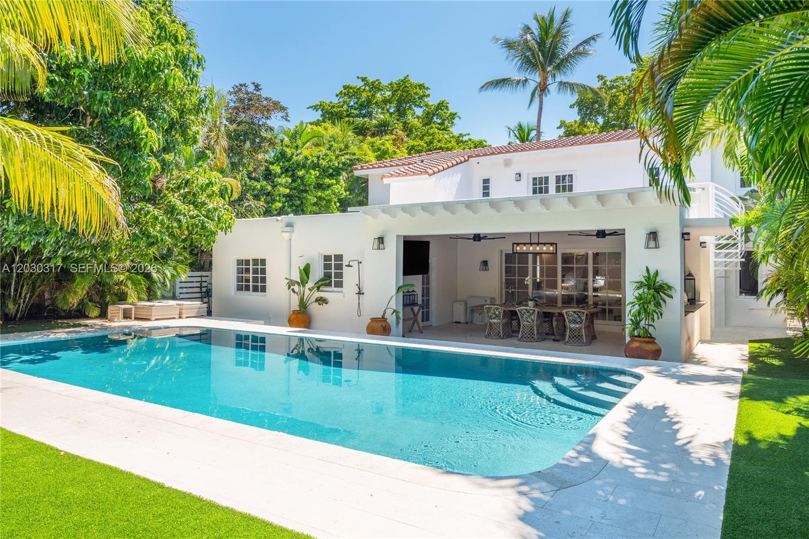 Single Family Residence at 5236 Pine Tree Dr, Miami Beach FL 33140