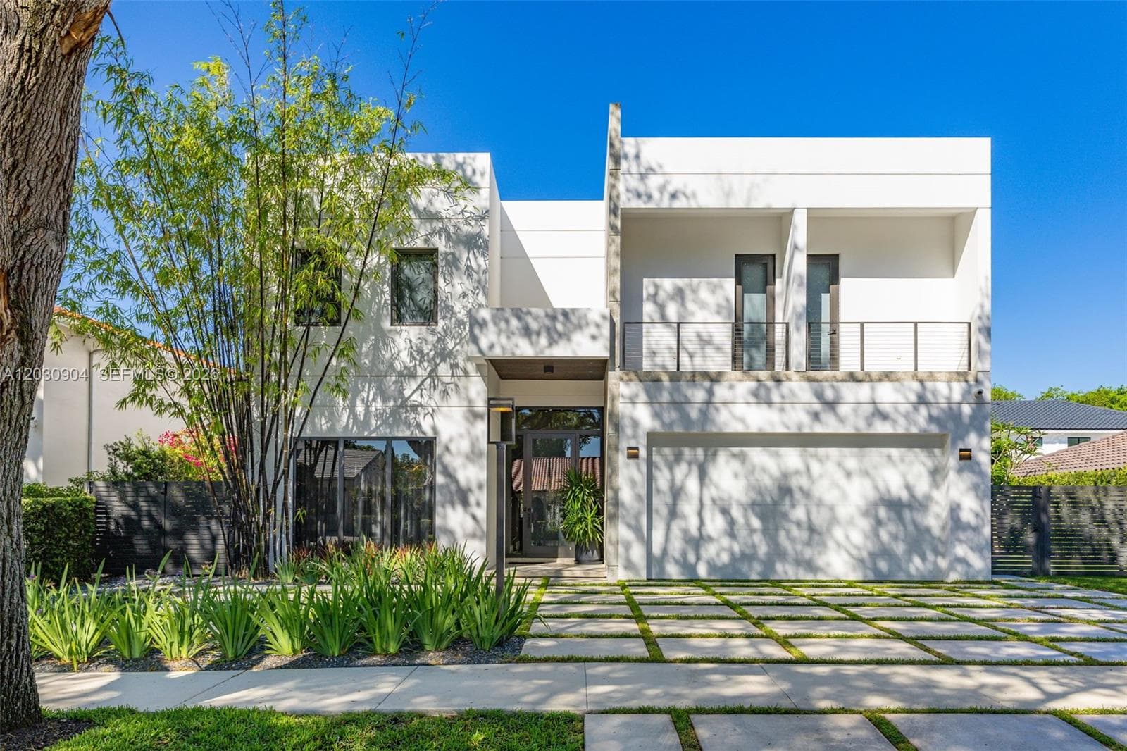 Single Family Residence at Miami Lakes, FL, 33016
