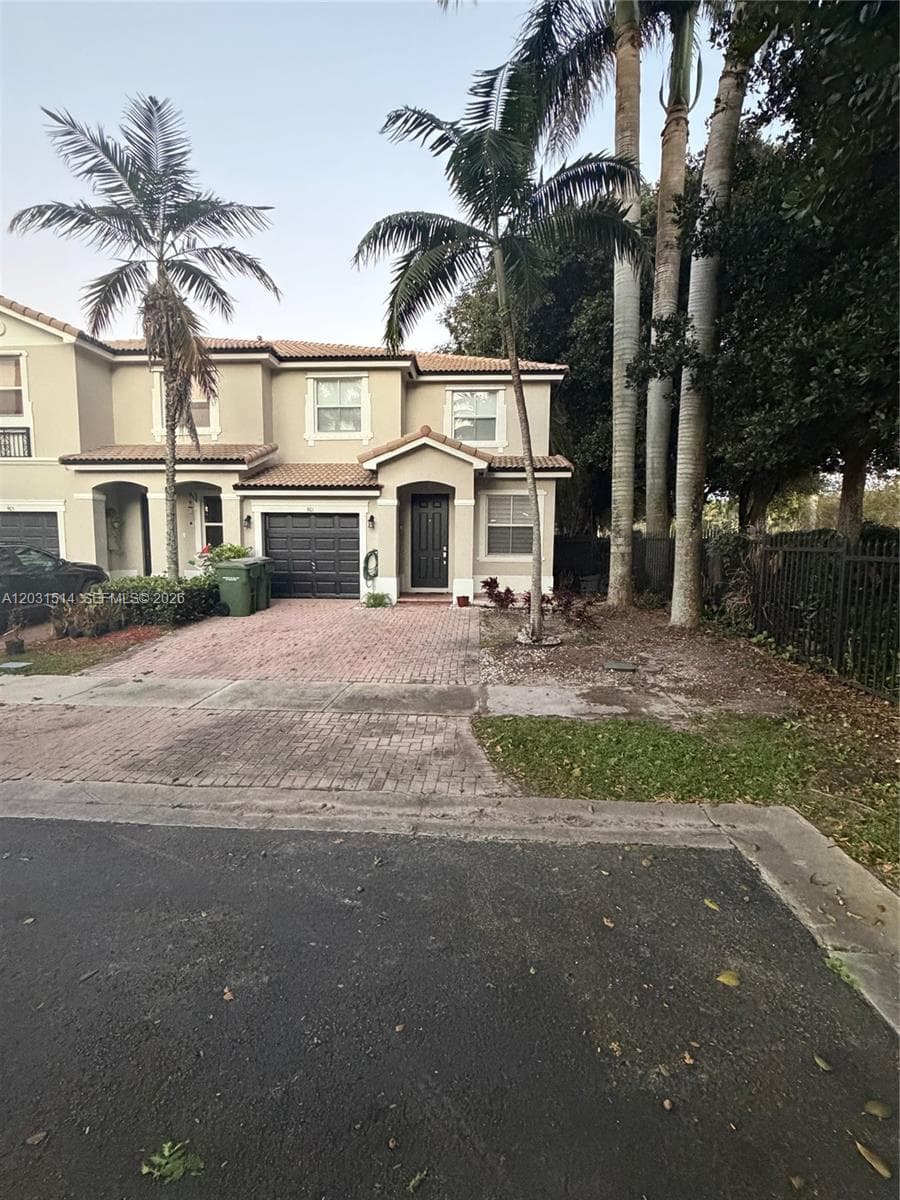 Townhouse at 901 NE 42nd Ave, Homestead FL 33033