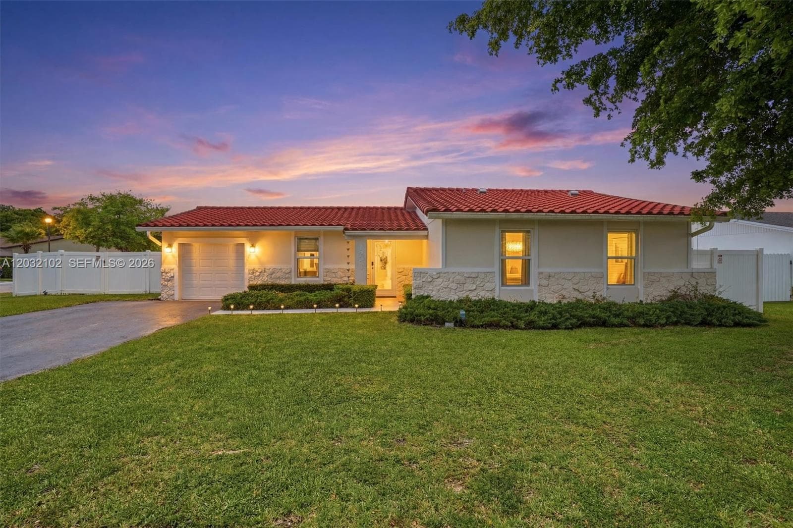 Single Family Residence at 13391 SW 78th St, Miami FL 33183