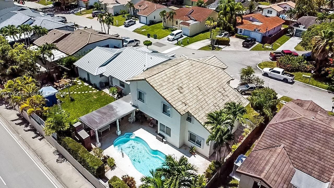 Single Family Residence at 8532 SW 211th Ter, Cutler Bay FL 33189