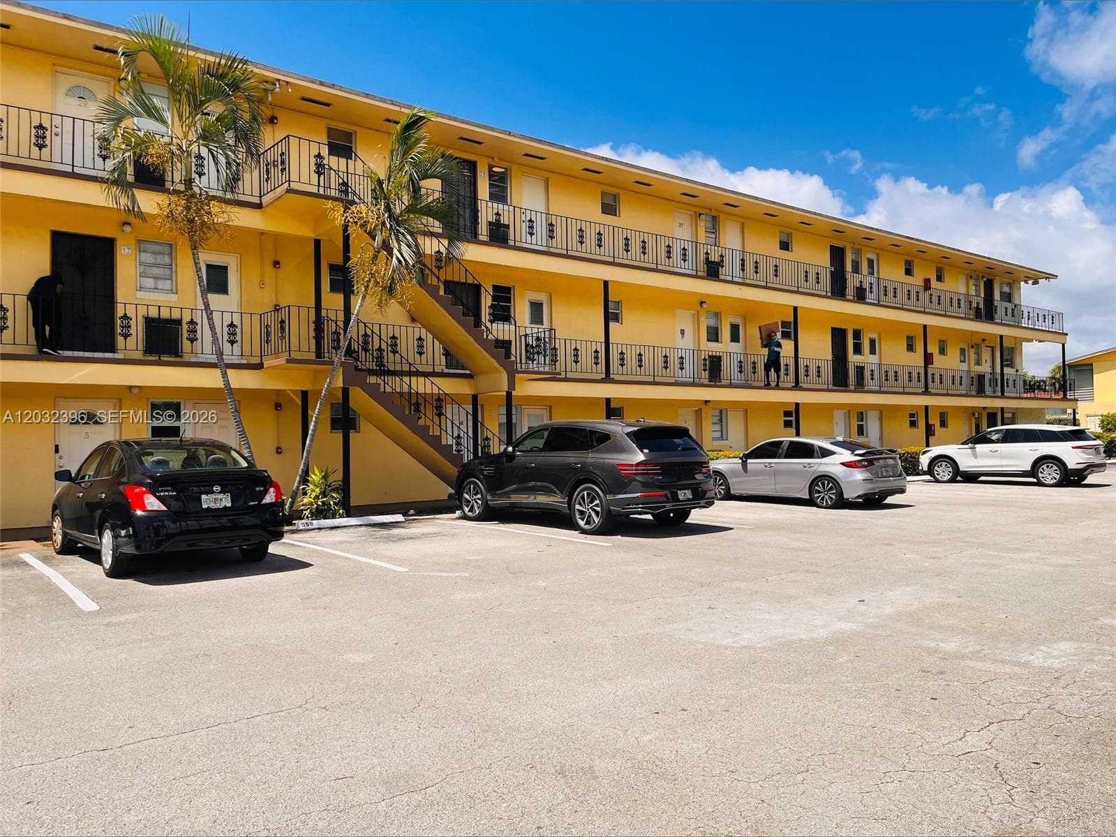Stock Cooperative at 2880 NE 203rd St # 28B, Aventura FL 33180