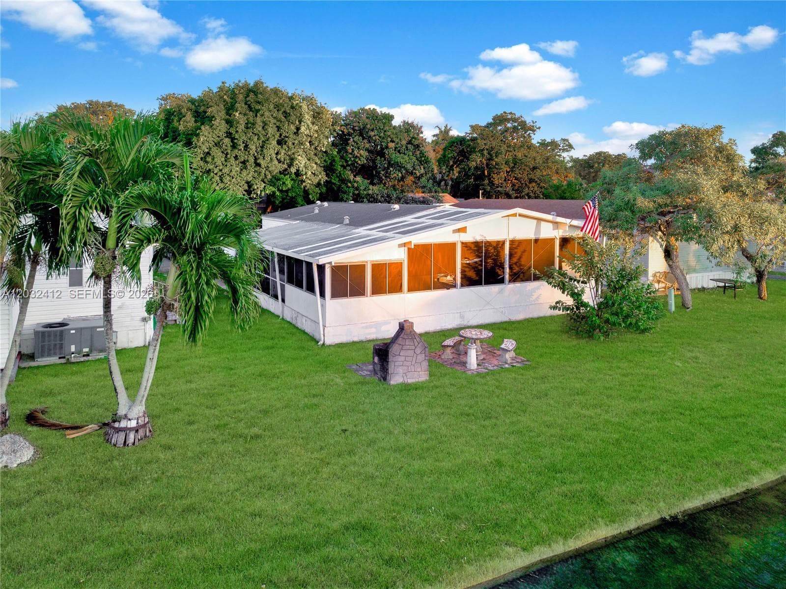 Mobile Home at 35250 SW 177th Ct #48, Homestead FL 33034