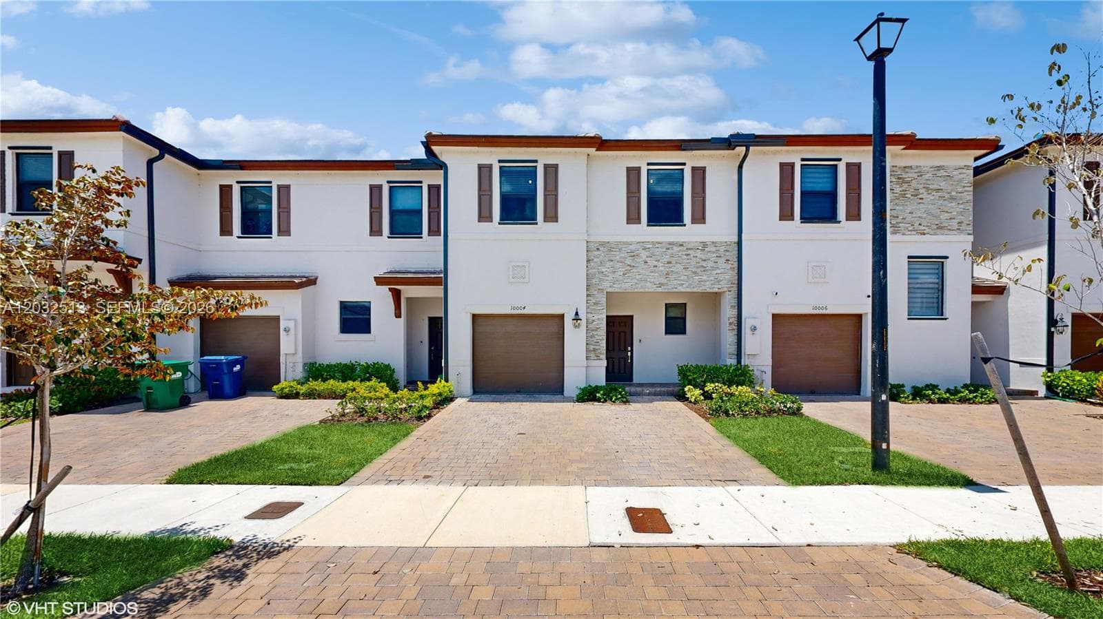 Townhouse at 10004 SW 231 LN, Miami FL 33190