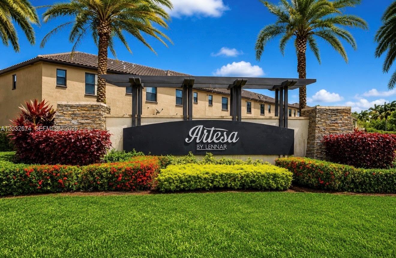 Townhouse at 11464 SW 248th Ln, Homestead FL 33032