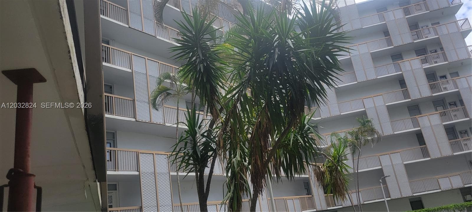Condominium at 3401 N Country Club Dr # 110, Aventura FL 33180