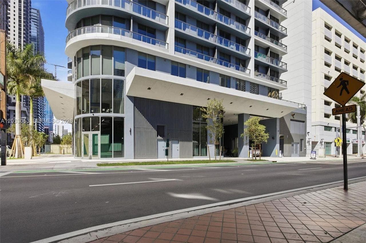 Condominium at 121 NE 5th St # 2401, Miami FL 33132
