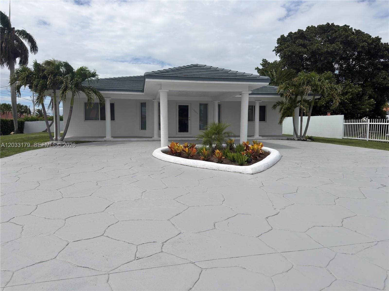Single Family Residence at 13895 SW 22nd St, Miami FL 33175