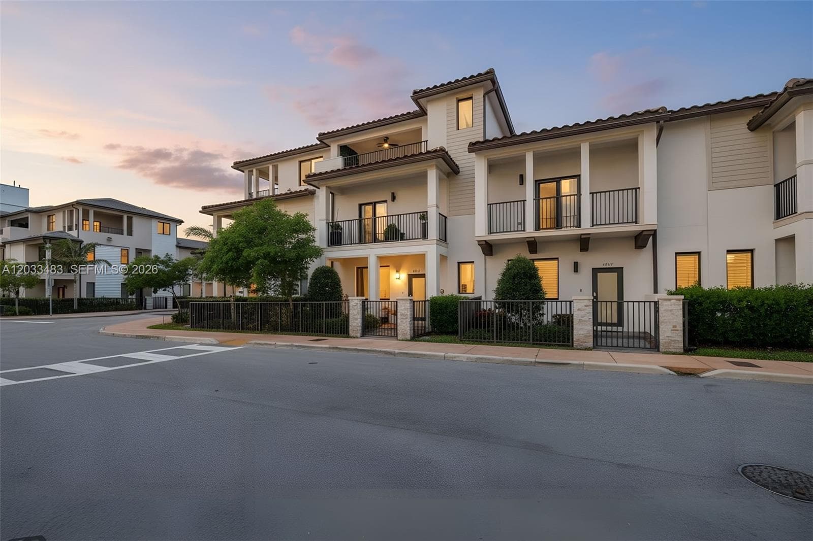 Townhouse at 4256 NW 83rd Ave, Doral FL 33166