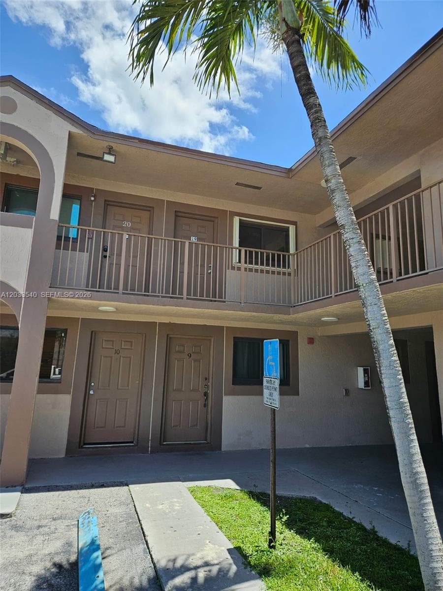 Condominium at 2348 W 56th St # 19, Hialeah FL 33016