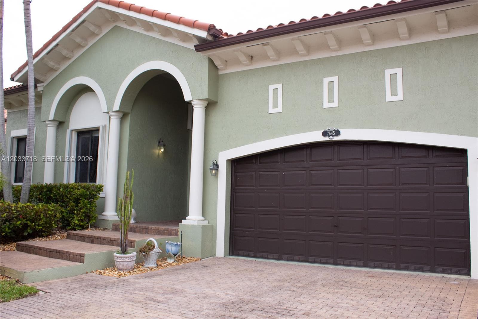 Single Family Residence at 7645 SW 193rd Ln, Cutler Bay FL 33157