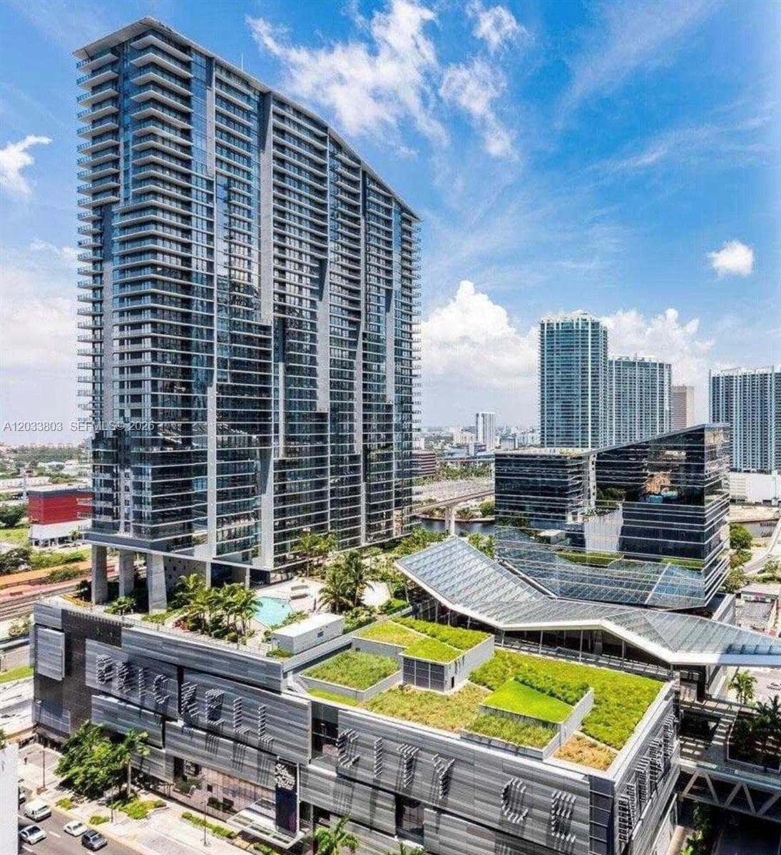 Condominium at 88 SW 7th St # 2206, Miami FL 33130