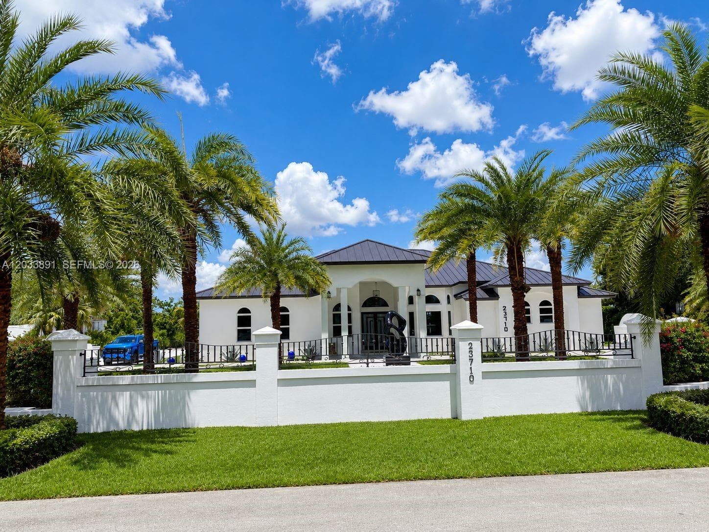 Single Family Residence at 23710 SW 214th Pl, Homestead FL 33031
