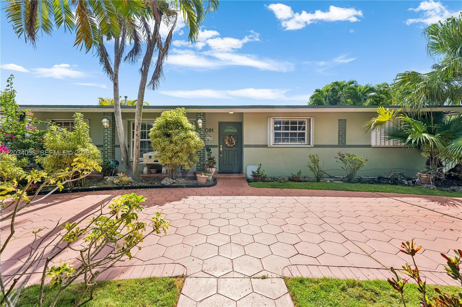 Single Family Residence at 6081 SW 109th Ct, Miami FL 33173