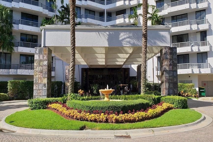 Condominium at 3300 NE 191st St # 1510, Aventura FL 33180