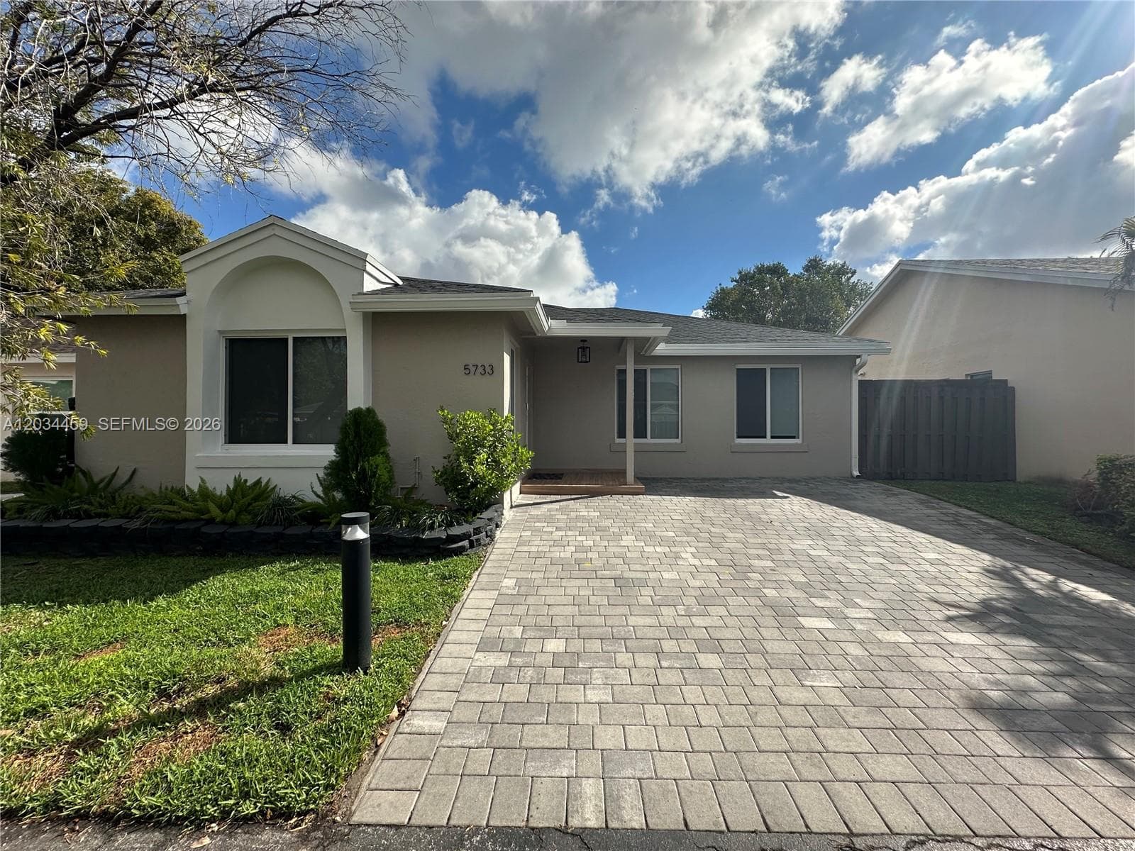 Single Family Residence at 5733 NW 100th Ct, Doral FL 33178