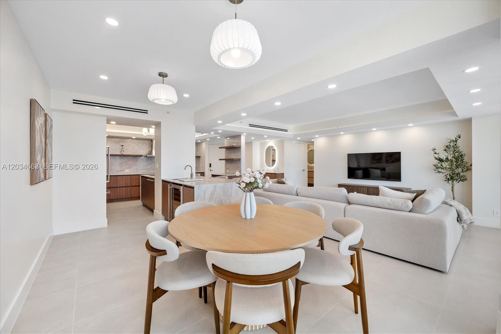 Condominium at 19355 Turnberry Way # 19F, Aventura FL 33180
