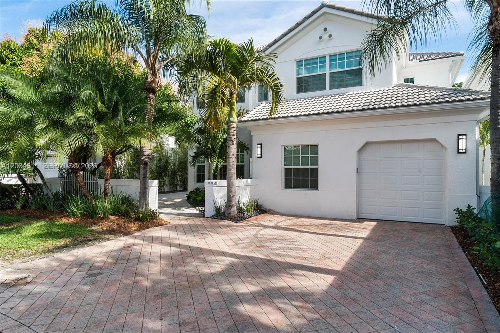 Single Family Residence at 19941 NE 36th Pl, Aventura FL 33180