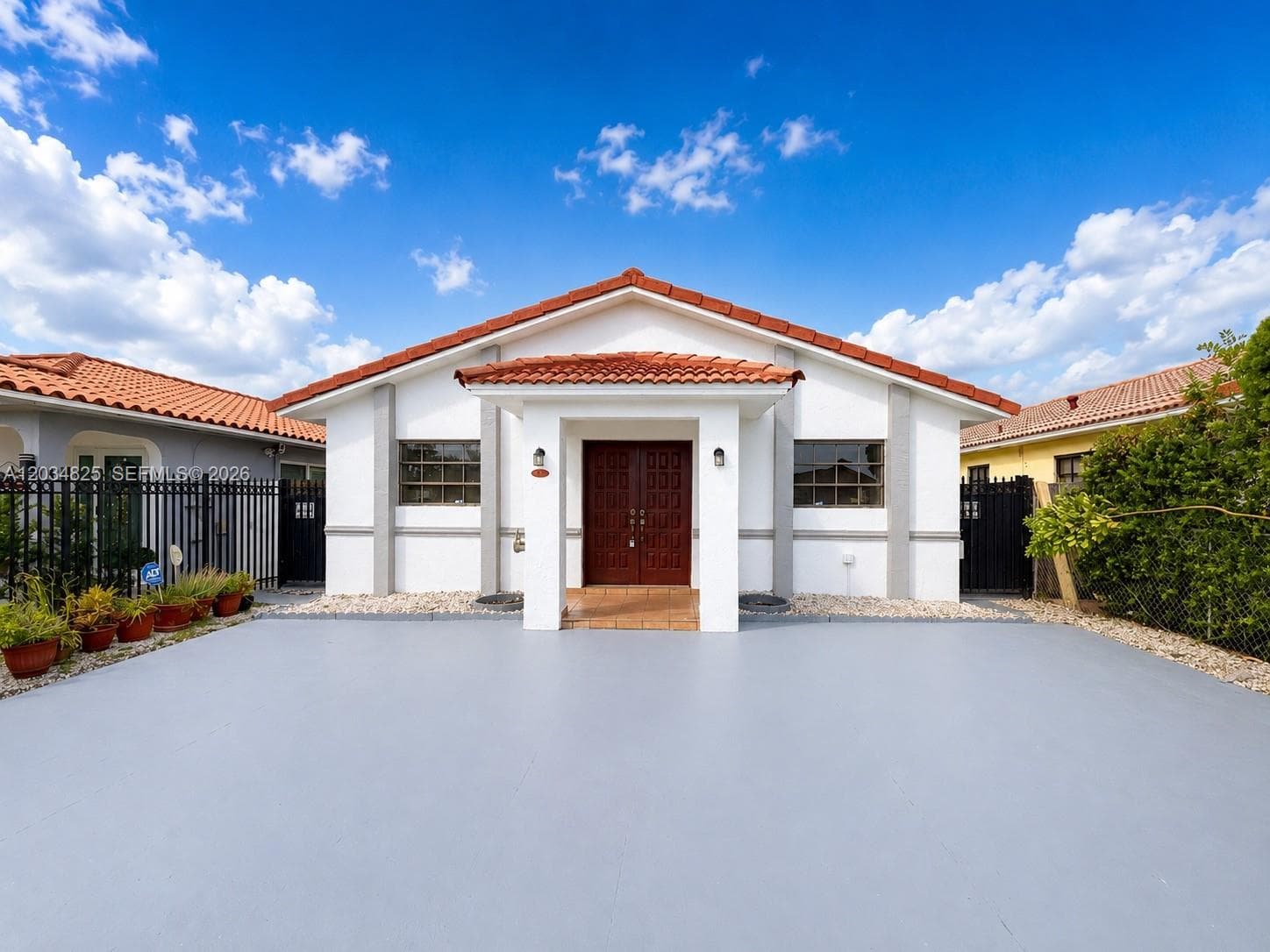 Single Family Residence at 2485 W 70th Pl, Hialeah FL 33016