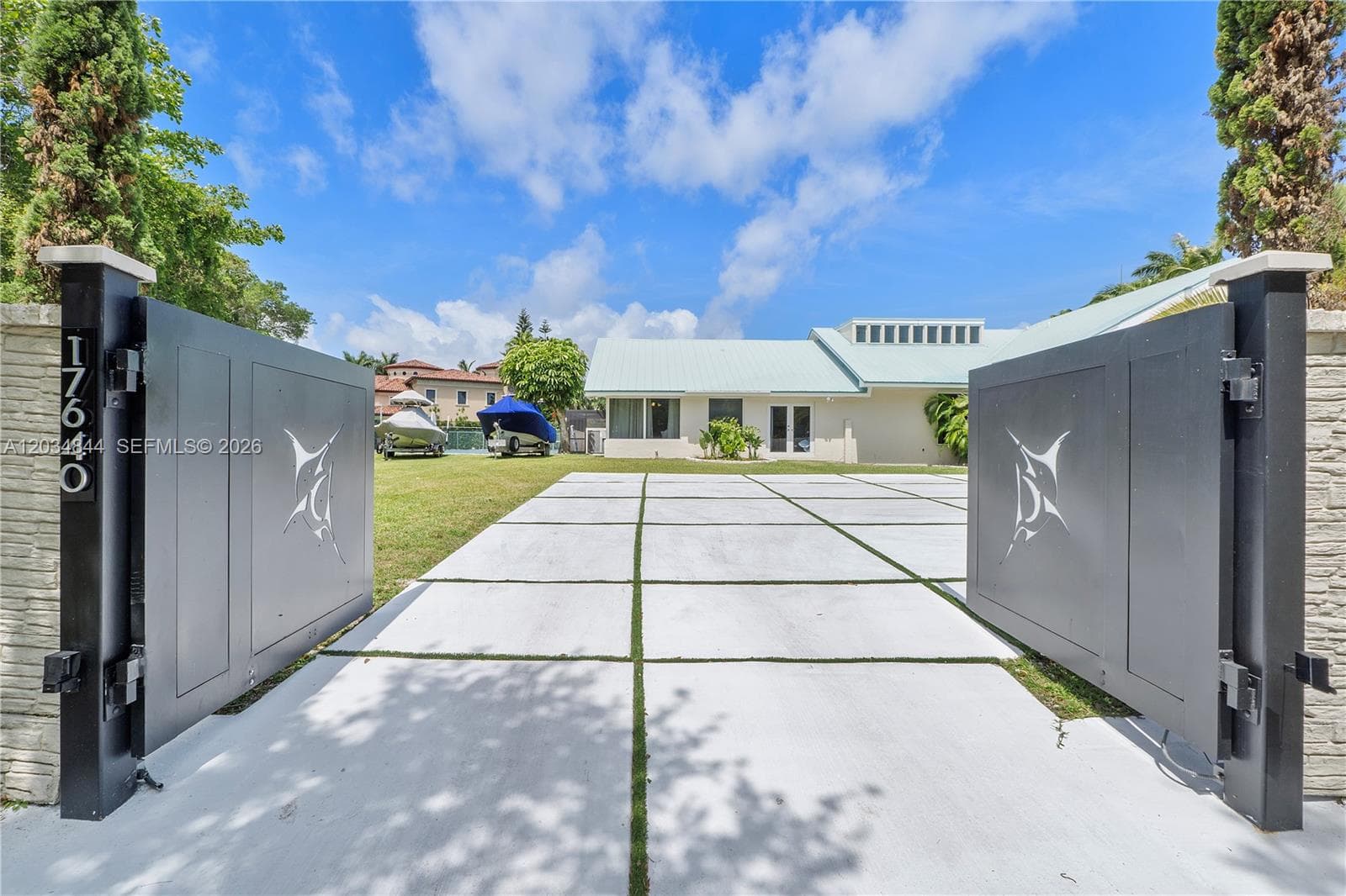 Single Family Residence at 17640 Old Cutler Rd, Palmetto Bay FL 33157