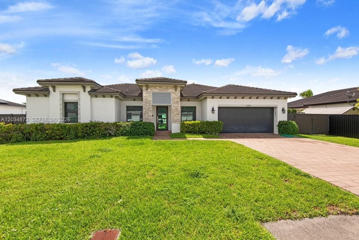 Single Family Residence at 21483 SW 132nd Pl, Miami FL 33177