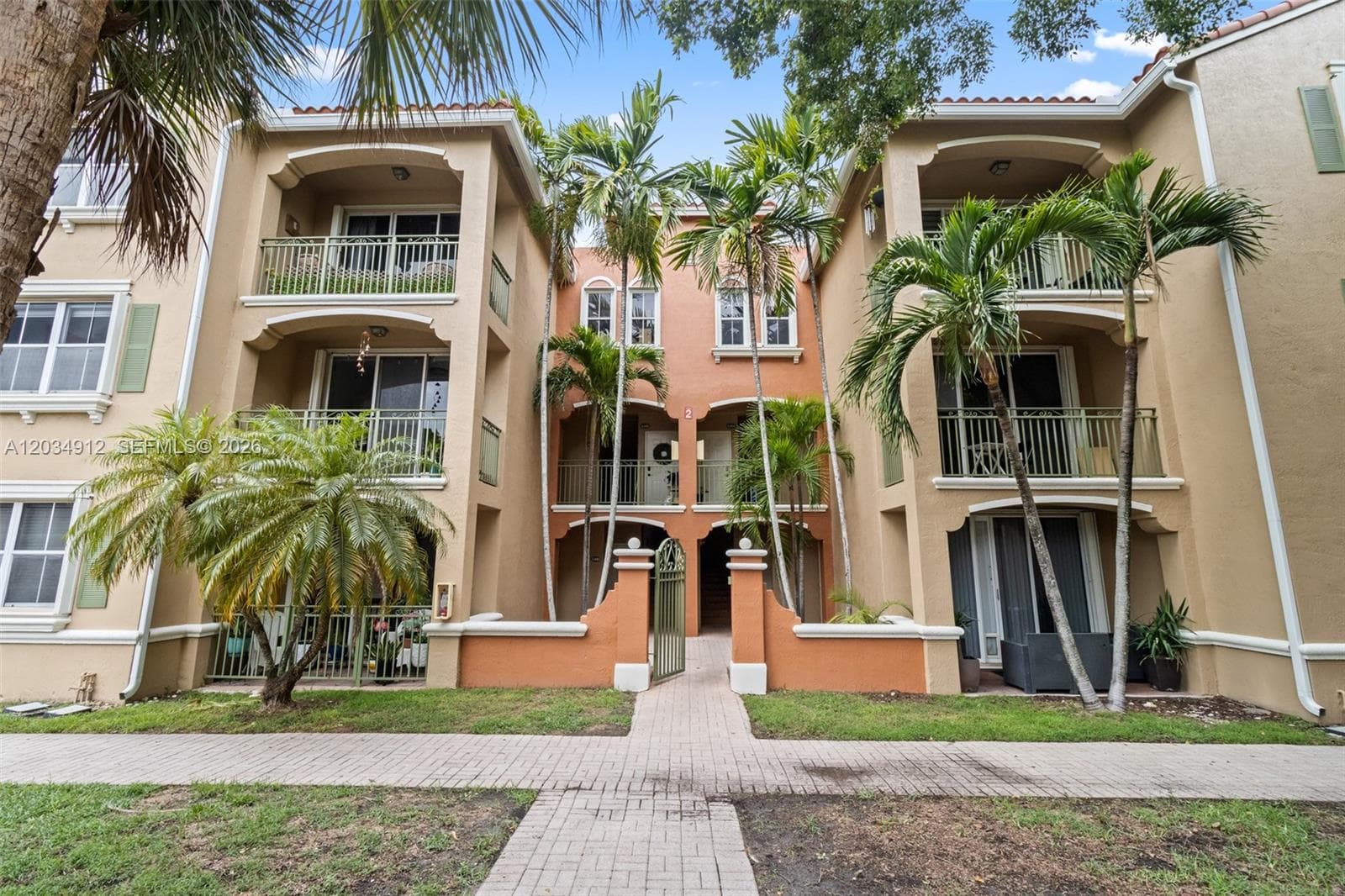Condominium at 6540 NW 114th Ave # 1423, Doral FL 33178