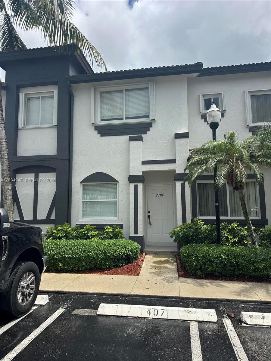 Townhouse at 2306 SE 23rd Ave, Homestead FL 33035
