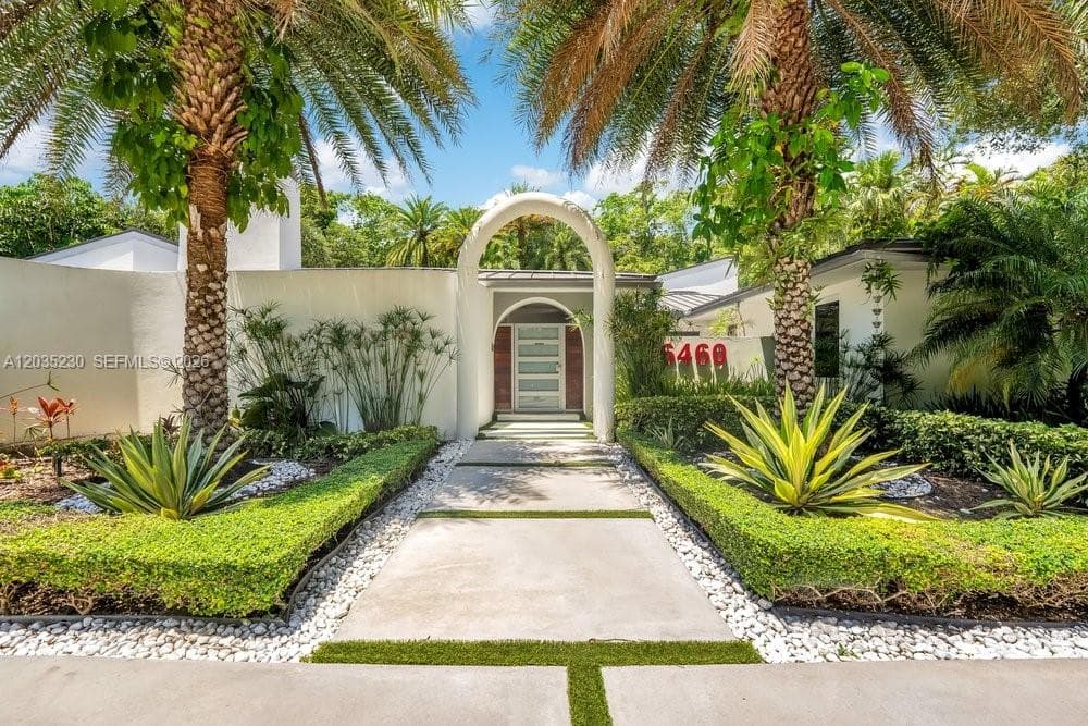 Single Family Residence at 6460 SW 133rd Dr, Pinecrest FL 33156